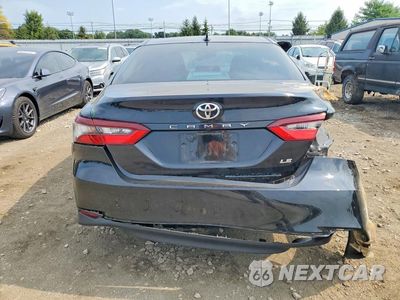Zdjęcie 6 z 12 samochodu: 2022 TOYOTA CAMRY LE VIN:4T1C11AK8NU071782 - miniatura