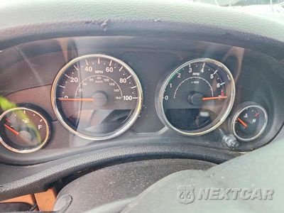 Zdjęcie 9 z 13 samochodu: 2016 JEEP WRANGLER UNLIMITED SAHARA VIN:1C4BJWEG3GL224872 - miniatura