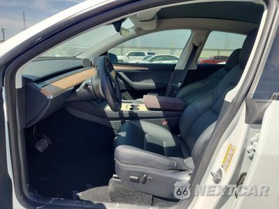 Zdjęcie 7 z 13 samochodu: 2025 TESLA MODEL Y VIN:7SAYGDED8SA336694 - miniatura