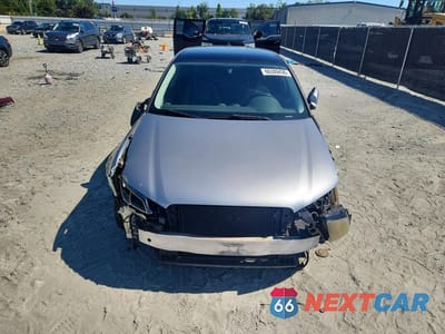 Piąte zdjęcie samochodu w środku: 2011 AUDI A3 PREMIUM PLUS VIN:WAUKJAFMXBA083050 - miniatura