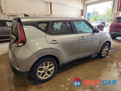 Trzecie zdjęcie samochodu z tyłu: 2025 KIA SOUL LX VIN:KNDJ23AU9S7932208 - miniatura