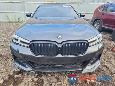 Piąte zdjęcie samochodu w środku: 2021 BMW M550XI VIN:WBA13BK00MCG24129 - miniatura