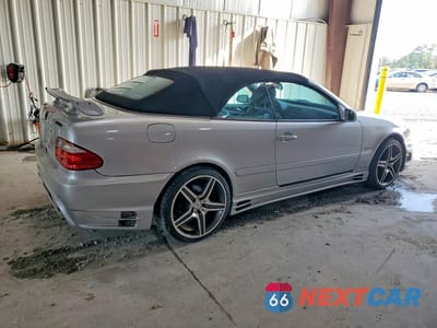 Trzecie zdjęcie samochodu z tyłu: 2001 MERCEDES-BENZ CLK 430 VIN:WDBLK70G81T069546 - miniatura
