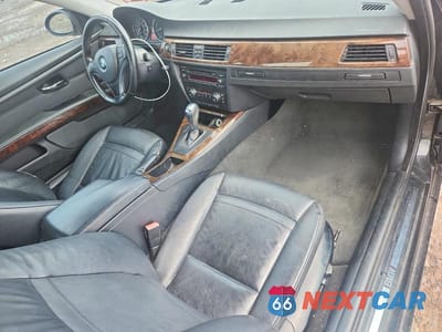 Zdjęcie 8 z 12 samochodu: 2009 BMW 328 XI SULEV VIN:WBAWV53509P080076 - miniatura