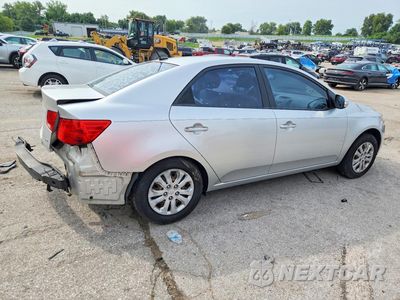 Trzecie zdjęcie samochodu z tyłu: 2010 KIA FORTE EX VIN:KNAFU4A27A5062132 - miniatura