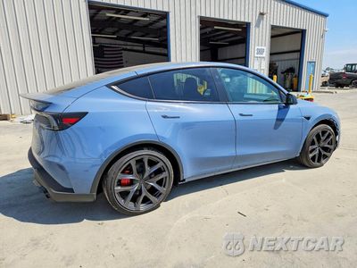 Trzecie zdjęcie samochodu z tyłu: 2026 TESLA MODEL Y VIN:7SAYGDET8TA711816 - miniatura