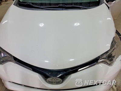 Zdjęcie 12 z 14 samochodu: 2018 TOYOTA RAV4 XLE VIN:JTMRFREV0JJ736494 - miniatura