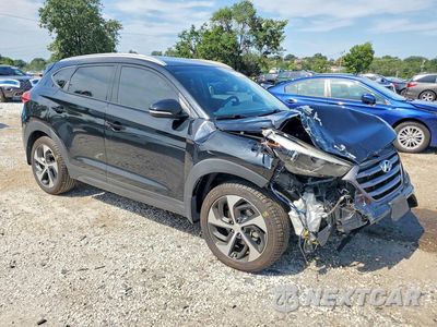 Czwarte zdjęcie samochodu z boku: 2016 HYUNDAI TUCSON SPORT VIN:KM8J33A29GU060578 - miniatura