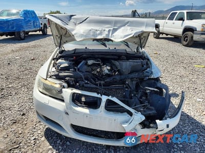 Piąte zdjęcie samochodu w środku: 2009 BMW 328 XI SULEV VIN:WBAPK53519A510214 - miniatura