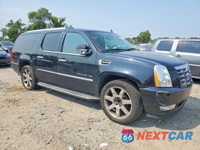 Czwarte zdjęcie samochodu z boku: 2014 CADILLAC ESCALADE ESV LUXURY VIN:1GYS3HEF2ER186648 - miniatura