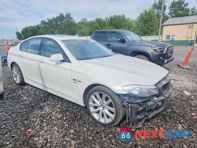 Czwarte zdjęcie samochodu z boku: 2011 BMW 535 XI VIN:WBAFU7C55BC879363 - miniatura