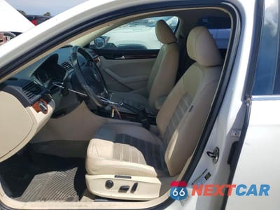 Zdjęcie 7 z 12 samochodu: 2012 VOLKSWAGEN PASSAT SEL VIN:1VWCM7A39CC079431 - miniatura