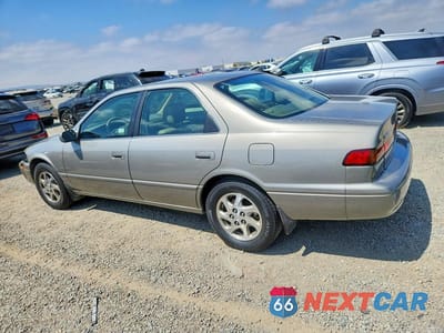 Drugie zdjęcie samochodu z przodu: 1999 TOYOTA CAMRY XLE V6 VIN:JT2BF28K4X0200360 - miniatura
