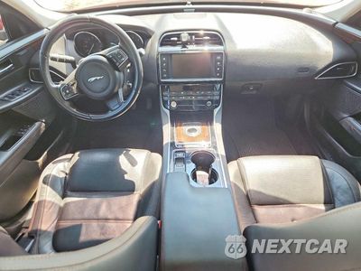 Zdjęcie 8 z 12 samochodu: 2017 JAGUAR XE PRESTIGE VIN:SAJAK4BN8HA969745 - miniatura