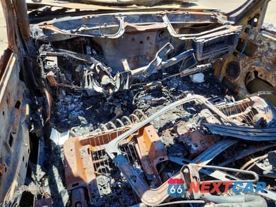 Zdjęcie 8 z 13 samochodu: 2003 GMC YUKON XL C1500 VIN:1GKEC16T83J244213 - miniatura