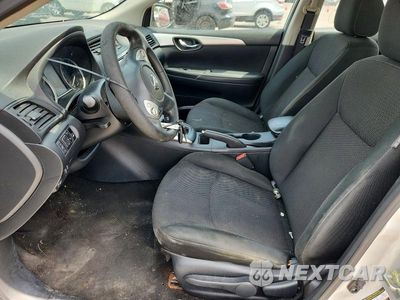 Zdjęcie 7 z 12 samochodu: 2019 NISSAN SENTRA S VIN:3N1AB7AP4KY362590 - miniatura