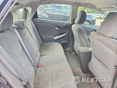 Zdjęcie 10 z 12 samochodu: 2011 TOYOTA PRIUS THREE VIN:JTDKN3DU4B5304687 - miniatura