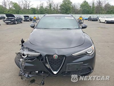 Piąte zdjęcie samochodu w środku: 2022 ALFA ROMEO STELVIO TI VIN:ZASPAKBN4N7D46171 - miniatura