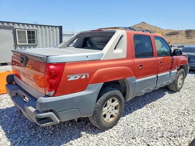 Trzecie zdjęcie samochodu z tyłu: 2003 CHEVROLET AVALANCHE K1500 VIN:3GNEK13T73G165496 - miniatura