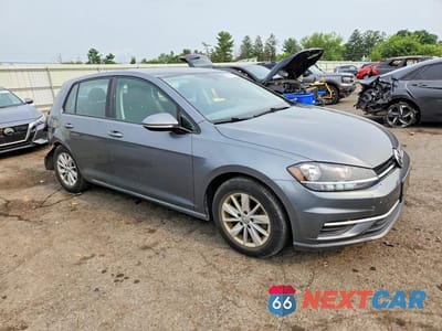 Czwarte zdjęcie samochodu z boku: 2019 VOLKSWAGEN GOLF S VIN:3VWG57AUXKM016004 - miniatura