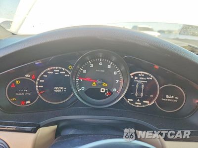 Zdjęcie 9 z 14 samochodu: 2019 PORSCHE CAYENNE VIN:WP1AA2AY9KDA12952 - miniatura