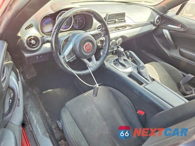 Zdjęcie 8 z 13 samochodu: 2017 FIAT 124 SPIDER CLASSICA VIN:JC1NFAEK9H0127889 - miniatura