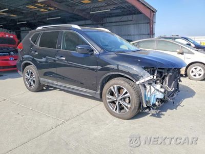 Czwarte zdjęcie samochodu z boku: 2018 NISSAN ROGUE SL VIN:5N1AT2MT2JC801343 - miniatura