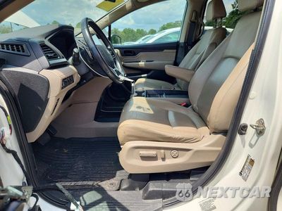 Zdjęcie 7 z 14 samochodu: 2018 HONDA ODYSSEY EXL VIN:5FNRL6H7XJB104534 - miniatura