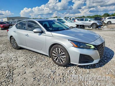 Czwarte zdjęcie samochodu z boku: 2023 NISSAN ALTIMA SV VIN:1N4BL4DV9PN353160 - miniatura