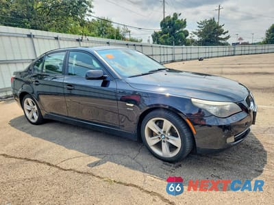 Czwarte zdjęcie samochodu z boku: 2009 BMW 528 XI VIN:WBANV13529C154853 - miniatura