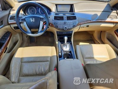 Zdjęcie 8 z 13 samochodu: 2010 HONDA ACCORD EXL VIN:1HGCP3F80AA021113 - miniatura