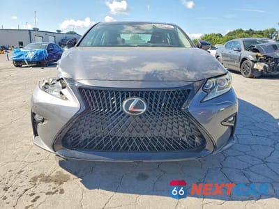 Piąte zdjęcie samochodu w środku: 2017 LEXUS ES 350 VIN:58ABK1GGXHU036217 - miniatura