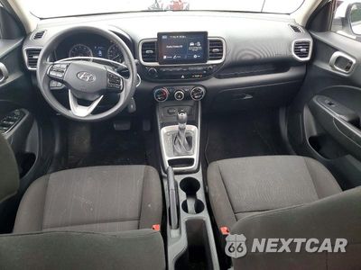 Zdjęcie 8 z 13 samochodu: 2021 HYUNDAI VENUE SE VIN:KMHRB8A34MU065940 - miniatura