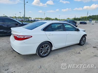 Trzecie zdjęcie samochodu z tyłu: 2017 TOYOTA CAMRY SE VIN:4T1BF1FK0HU680522 - miniatura