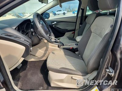 Zdjęcie 7 z 12 samochodu: 2014 FORD FOCUS SE VIN:1FADP3K21EL430791 - miniatura