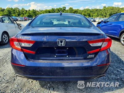 Zdjęcie 6 z 12 samochodu: 2018 HONDA ACCORD TOURING VIN:1HGCV2F96JA022355 - miniatura