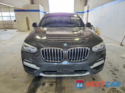 Piąte zdjęcie samochodu w środku: 2019 BMW X3 XDRIVE30I VIN:5UXTR9C58KLE21692 - miniatura