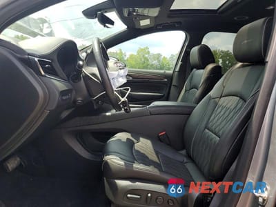 Zdjęcie 7 z 14 samochodu: 2024 BUICK ENCLAVE AVENIR VIN:5GAERDKW2RJ116071 - miniatura