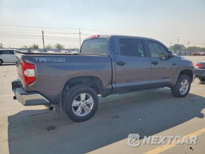 Trzecie zdjęcie samochodu z tyłu: 2017 TOYOTA TUNDRA SR5 VIN:5TFDY5F11HX660333 - miniatura