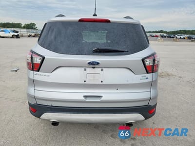 Zdjęcie 6 z 13 samochodu: 2018 FORD ESCAPE SE VIN:1FMCU9GD4JUB36295 - miniatura