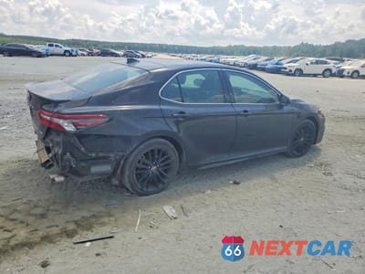 Trzecie zdjęcie samochodu z tyłu: 2021 TOYOTA CAMRY XSE VIN:4T1K61AK5MU572284 - miniatura