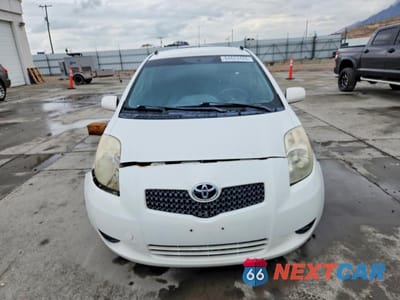 Piąte zdjęcie samochodu w środku: 2008 TOYOTA YARIS BASE VIN:JTDJT903685169173 - miniatura