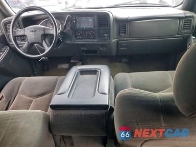 Zdjęcie 8 z 12 samochodu: 2004 GMC SIERRA K2500 HEAVY DUTY VIN:1GTHK23U24F172900 - miniatura