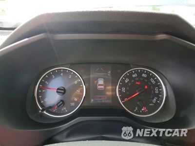 Zdjęcie 9 z 14 samochodu: 2019 TOYOTA RAV4 LE VIN:2T3F1RFV8KC035951 - miniatura