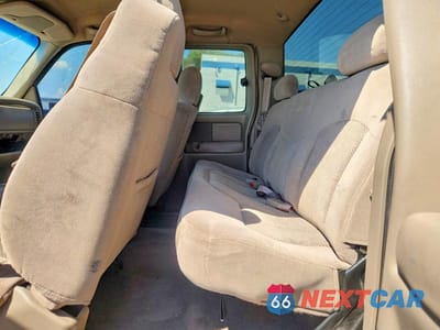Zdjęcie 10 z 12 samochodu: 2001 CHEVROLET SILVERADO K2500 HEAVY DUTY VIN:1GCHK29101E319388 - miniatura