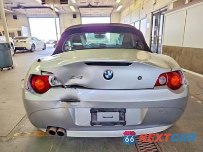 Zdjęcie 6 z 12 samochodu: 2003 BMW Z4 3.0 VIN:4USBT53403LU01105 - miniatura