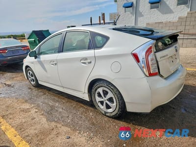 Drugie zdjęcie samochodu z przodu: 2015 TOYOTA PRIUS THREE VIN:JTDKN3DU7F1902883 - miniatura