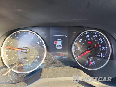 Zdjęcie 9 z 13 samochodu: 2020 TOYOTA RAV4 LE VIN:JTMF1RFV0LD068701 - miniatura