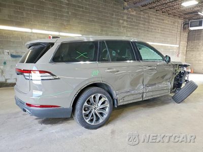 Trzecie zdjęcie samochodu z tyłu: 2025 LINCOLN AVIATOR RESERVE VIN:5LM5J7XC3SGL20427 - miniatura