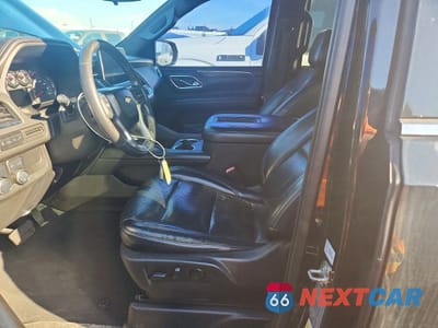Zdjęcie 7 z 13 samochodu: 2021 CHEVROLET SUBURBAN C1500 LS VIN:1GNSCBKD2MR217179 - miniatura